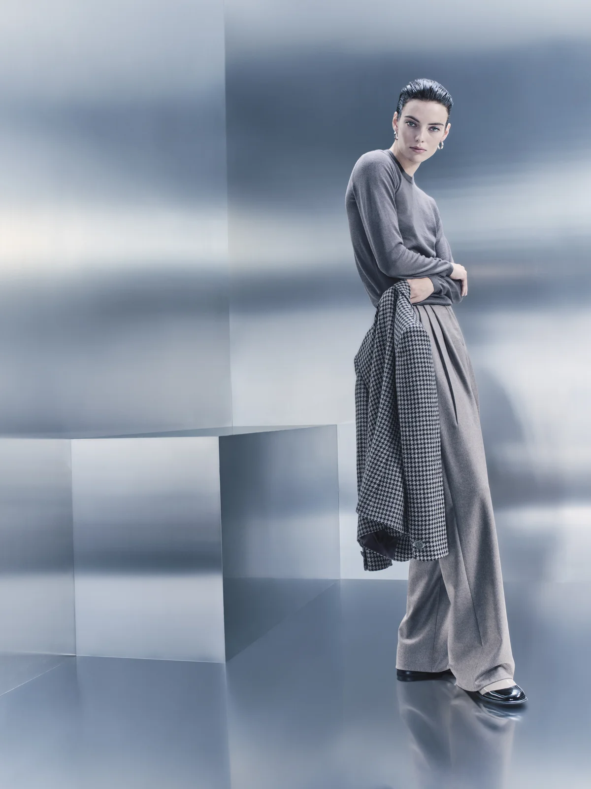 Giorgio Armani – Made to Measure – FX23/24 - To The Moon Studio - Production and Casting Company
